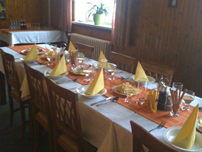 Restaurace Na Fojstství - Nekuřacký salónek do 20 osob - hostiny, společenské události, rodinné oslavy, firemní akce